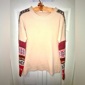 EASEL Los Angeles Waffle Knit Sweater w/ Patterned Sleeves